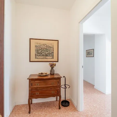 Guesthost - L'ancora Apartment